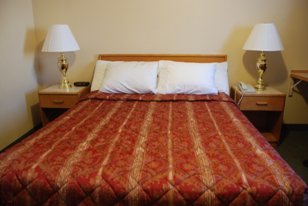 Single Non-Smoking Photo 1